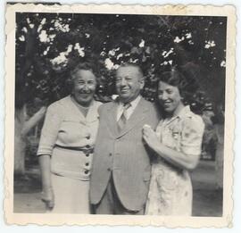 Anny Brandenstein y sus padres