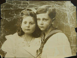 Retrato de niños  Sofía  junto a su hermano Kurt Wilhelm